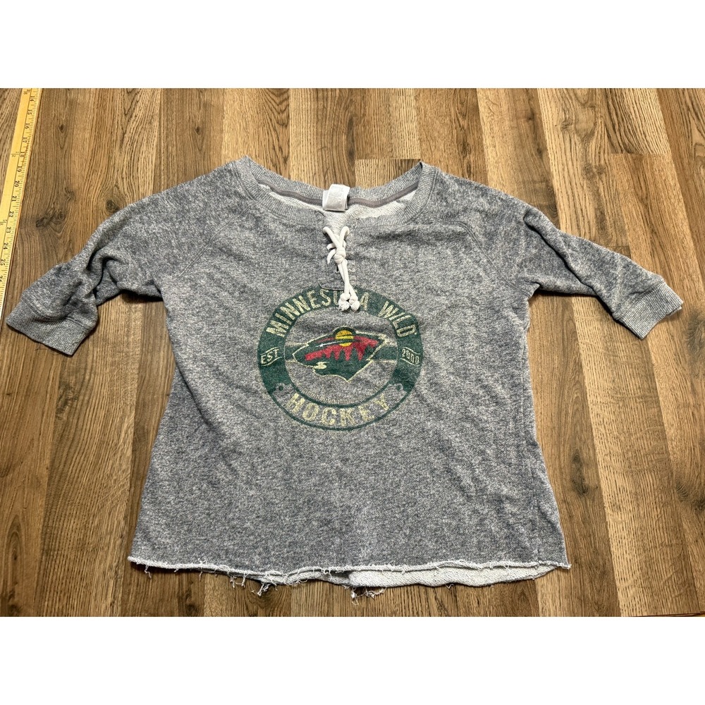 NHL Apparel Shirt Women's Large Minnesota Wild Hockey Sweater 3/4 Sleeve Vneck